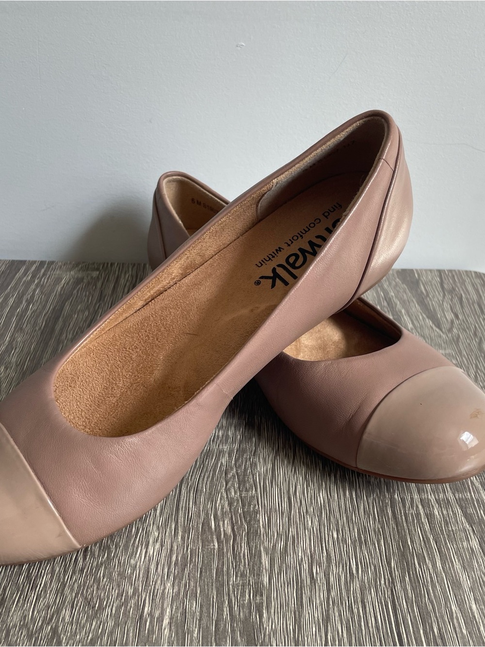 NWOB SoftWalk Sonoma Taupe Leather Cap-Toe Ballet Flats